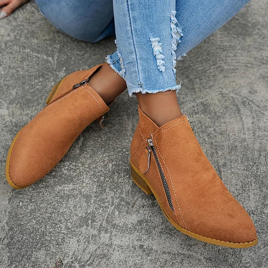 Ambreline – Orthopaedic leather ankle boots with zip fastening