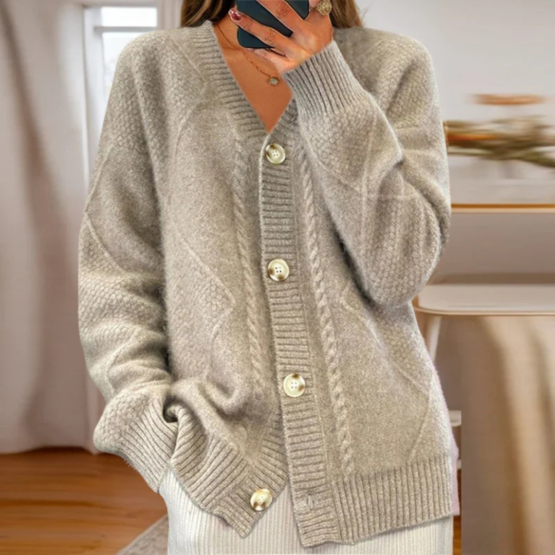Clara | Cozy Cable Cardigan