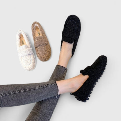Ruby | Warm Slippers with Elegant Design